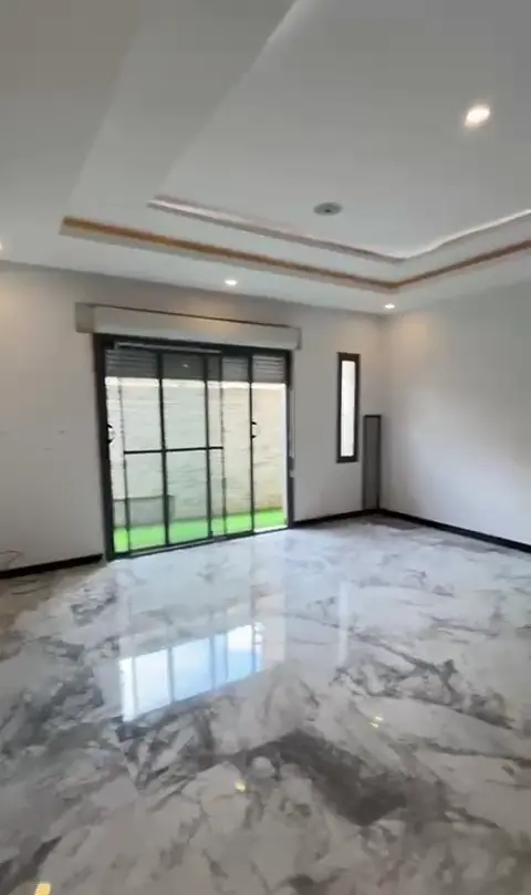 %titre du post%%titre du site%