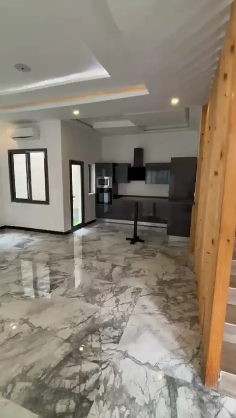 %titre du post%%titre du site%